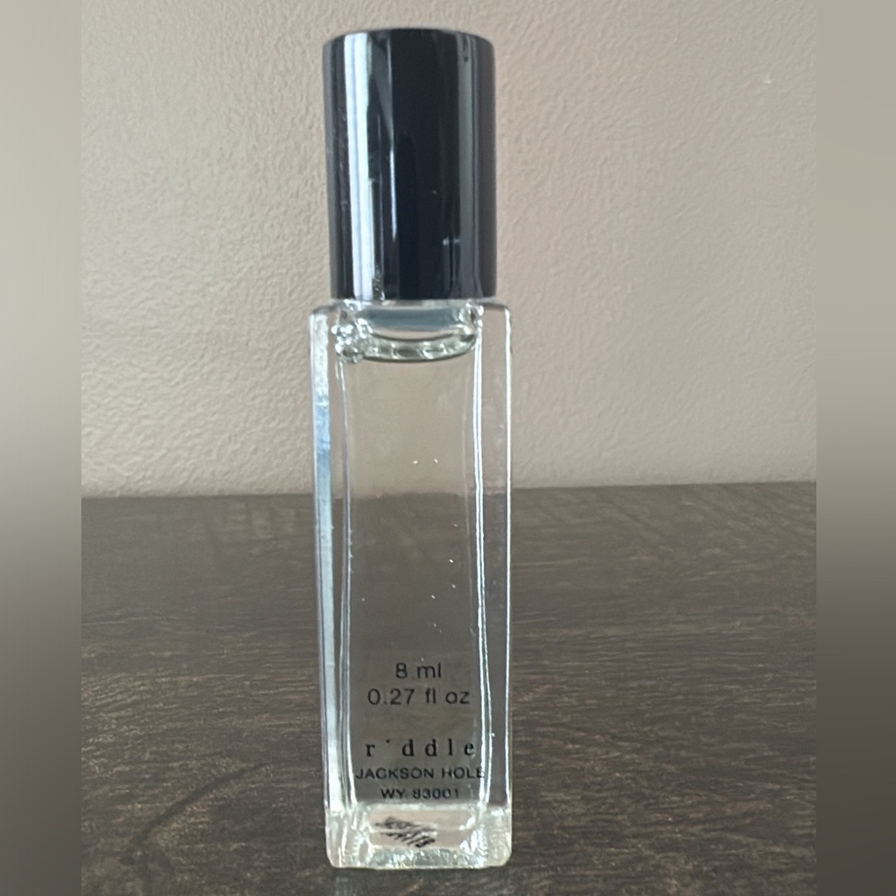 New Riddle Oil Muse - Picture 3 of 7